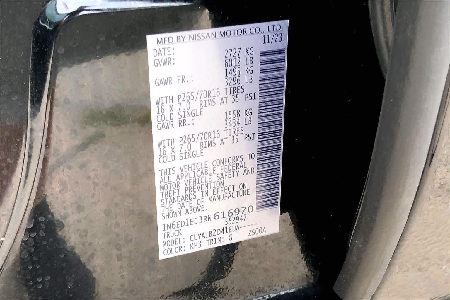 Used 2024 Super Black Nissan SV image 37