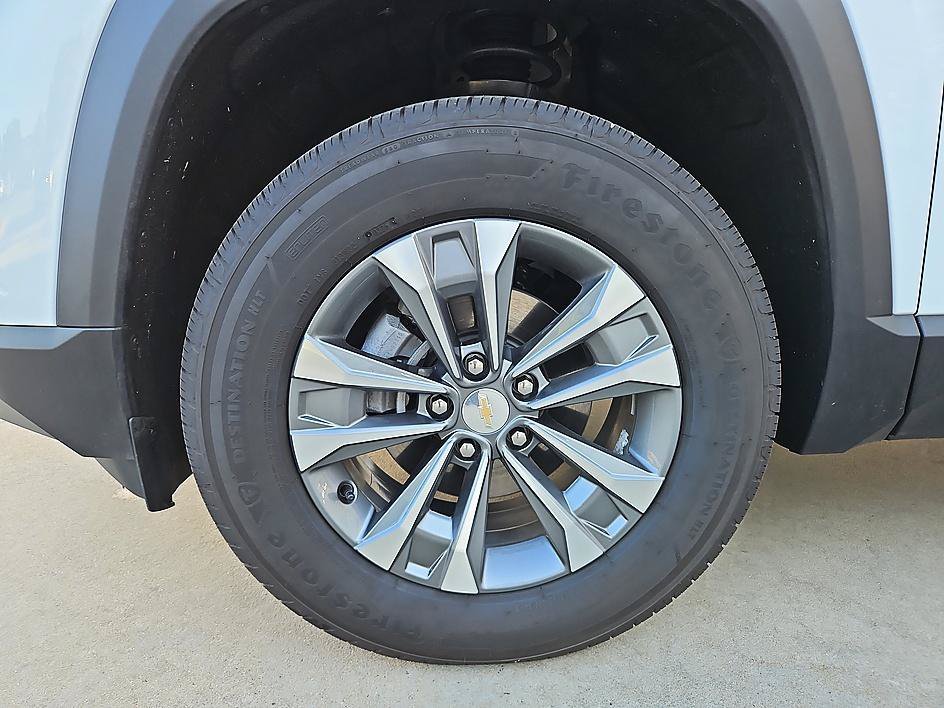 2026 Chevrolet Equinox LT - Photo 8