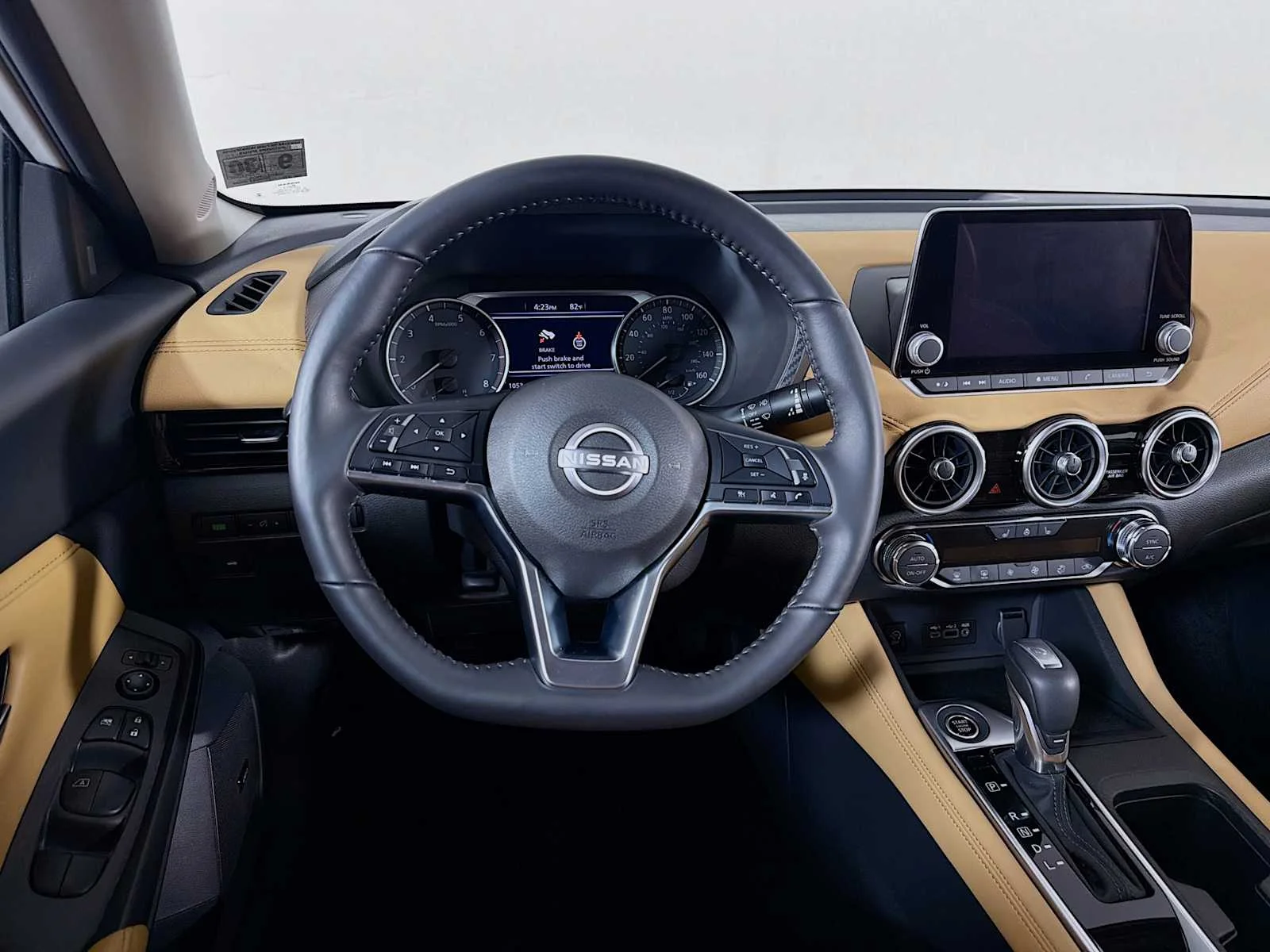 Certified Used 2025 Aspen White Tricoat Nissan SV image 20