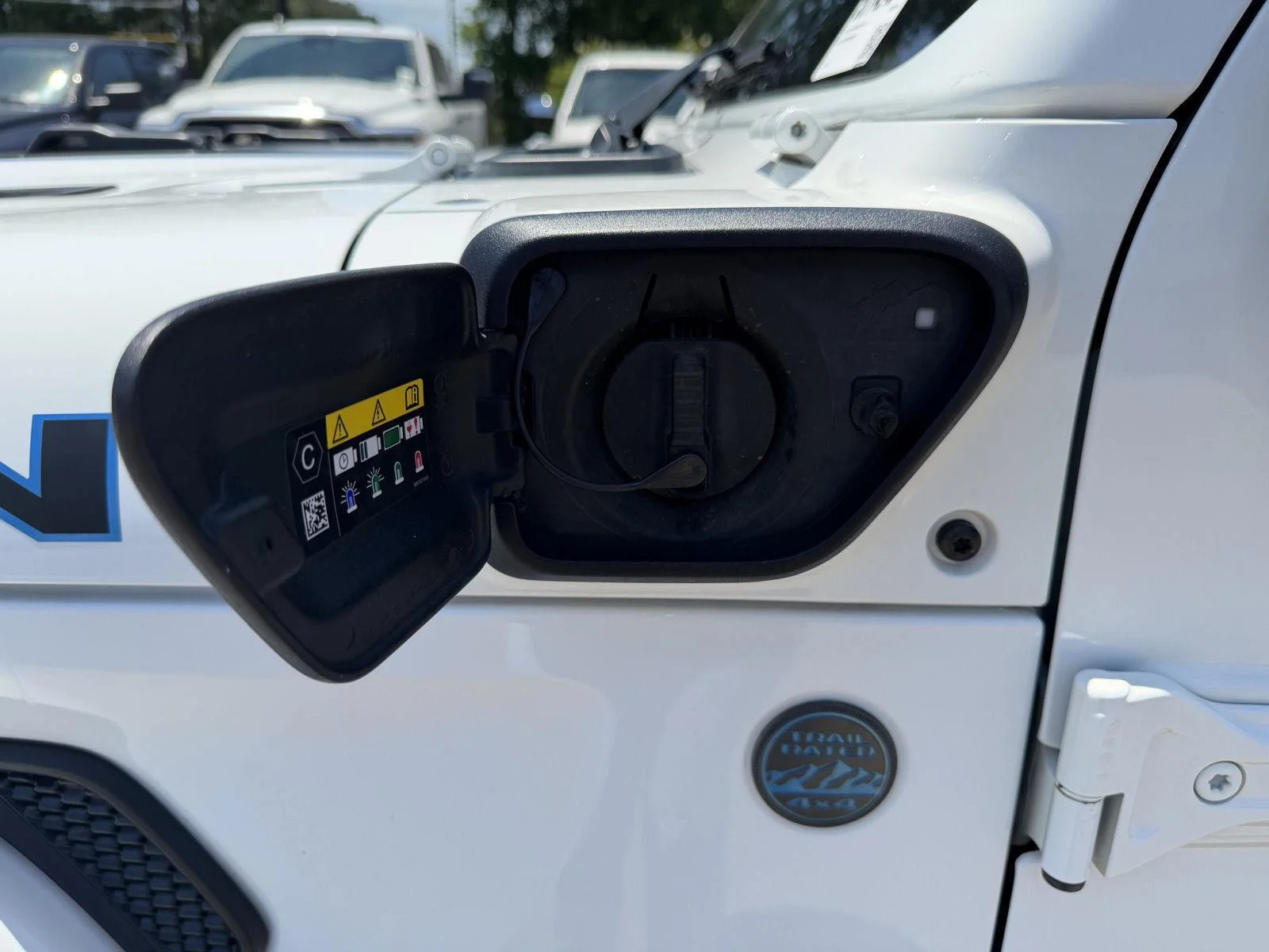 Used 2023 Bright White Jeep Rubicon image 26