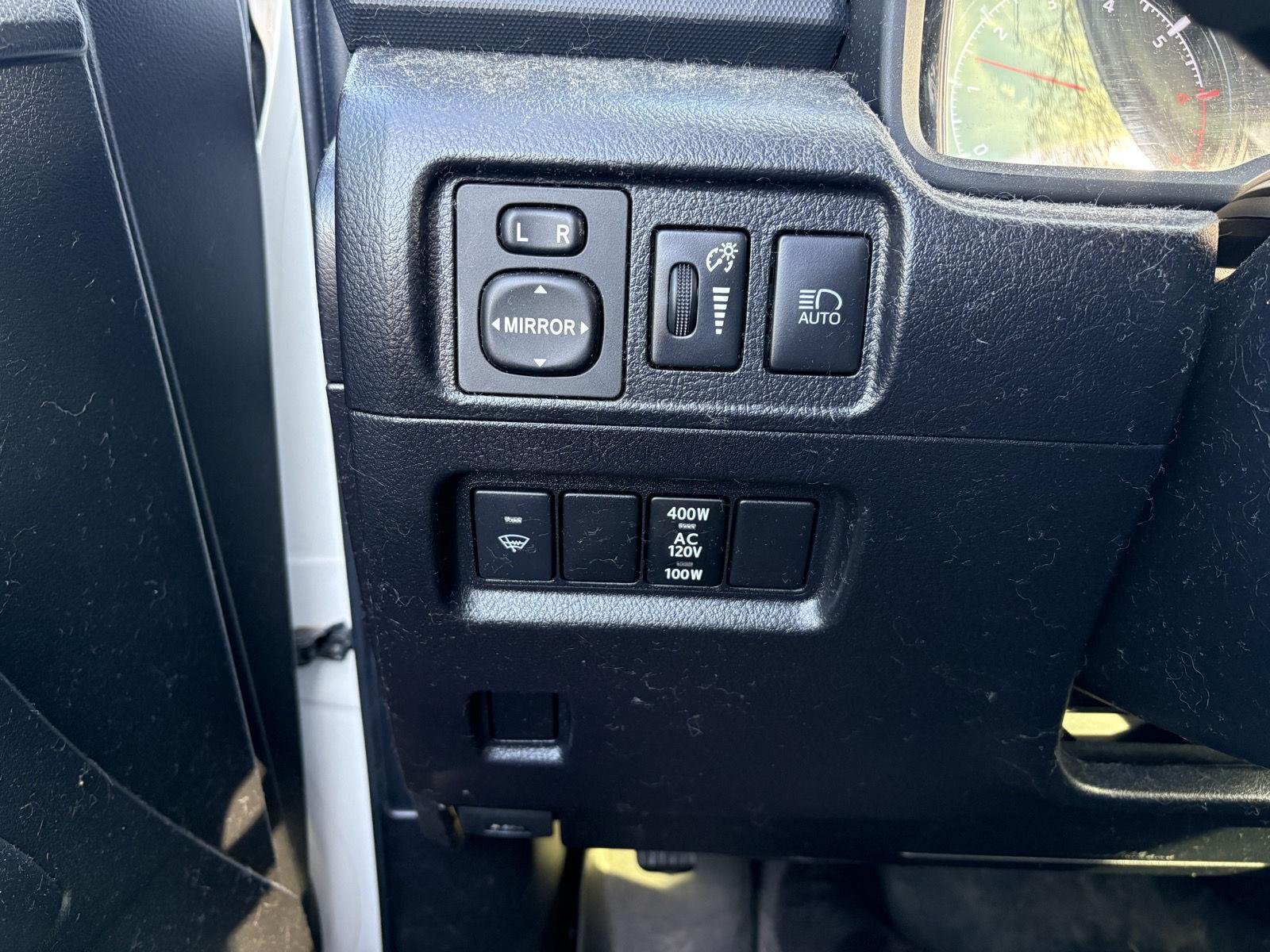 Used 2021 Super White Toyota SR5 image 19