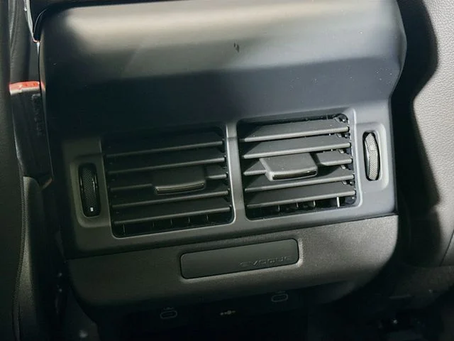 New 2026 Fuji White Land Rover Dynamic SE image 27