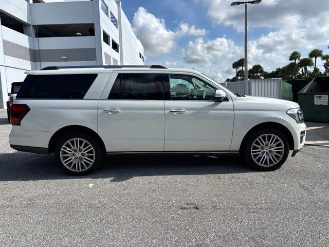 Used 2023 White Ford Limited image 2