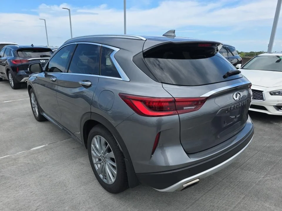 Certified Used 2023 Gray INFINITI LUXE image 4