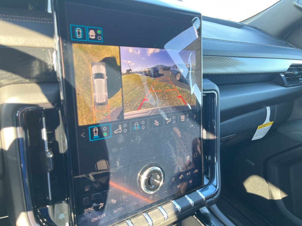 New 2027 Sterling Metallic GMC AT4 image 17