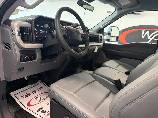 New 2027 Oxford White Ford F-350® XL image 27