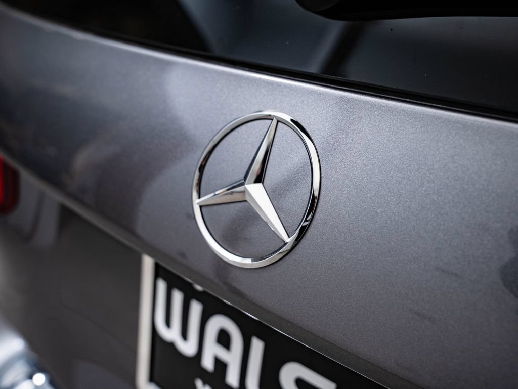 Used 2026 Mountain Grey Metallic Mercedes-Benz GLB 250 image 18
