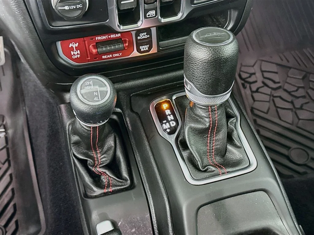 Used 2023 Gray Clearcoat Jeep Rubicon image 16