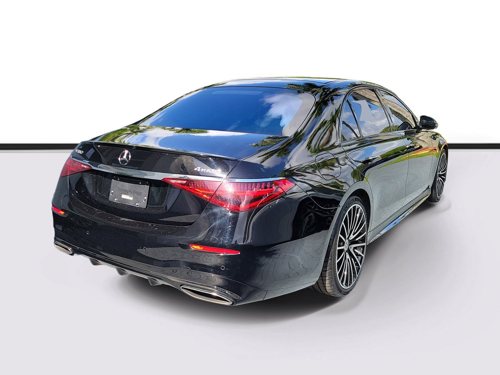Used 2023 Black Mercedes-Benz S 580 image 4