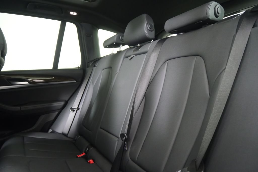 Used 2020 Dark Graphite BMW sDrive30i image 10