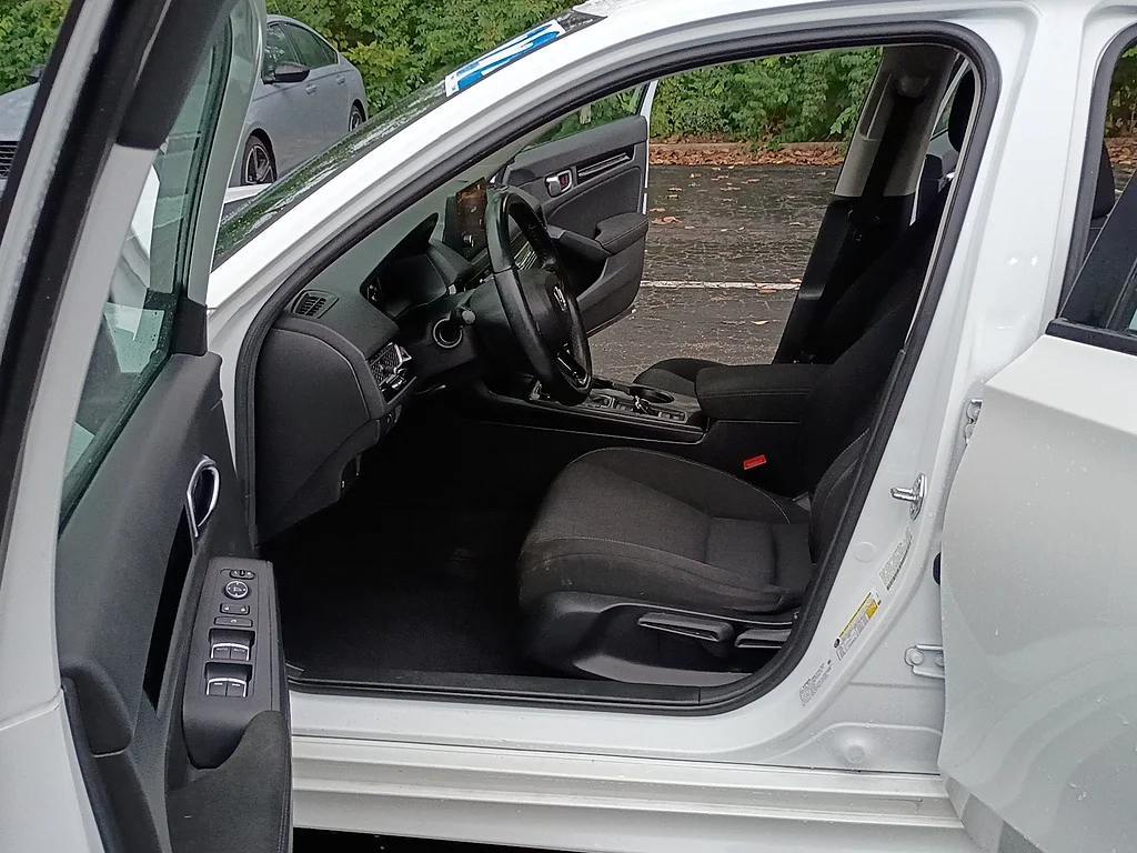 Certified Used 2022 WHITE Honda EX image 11