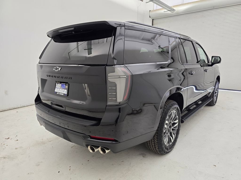 2025 Chevrolet Suburban Z71 - Photo 46
