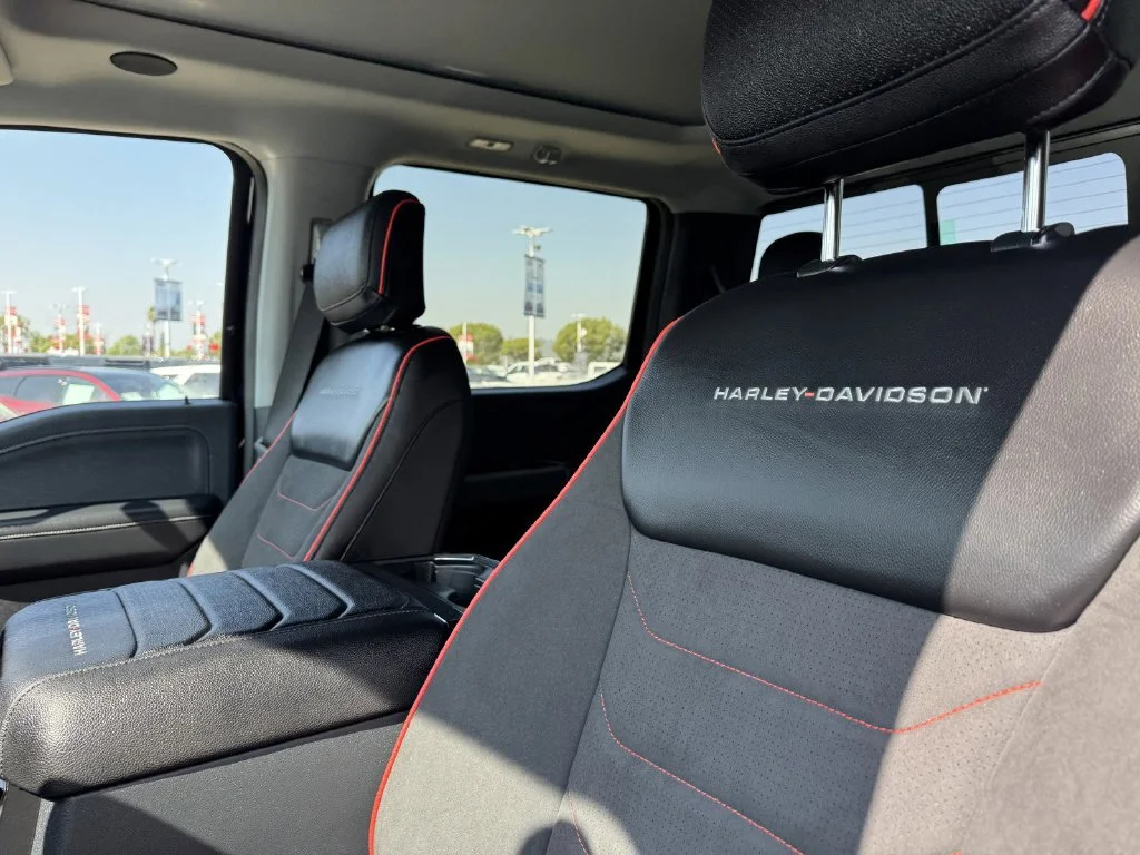 New 2026 Agate Black Metallic Ford F-250® Lariat® image 19