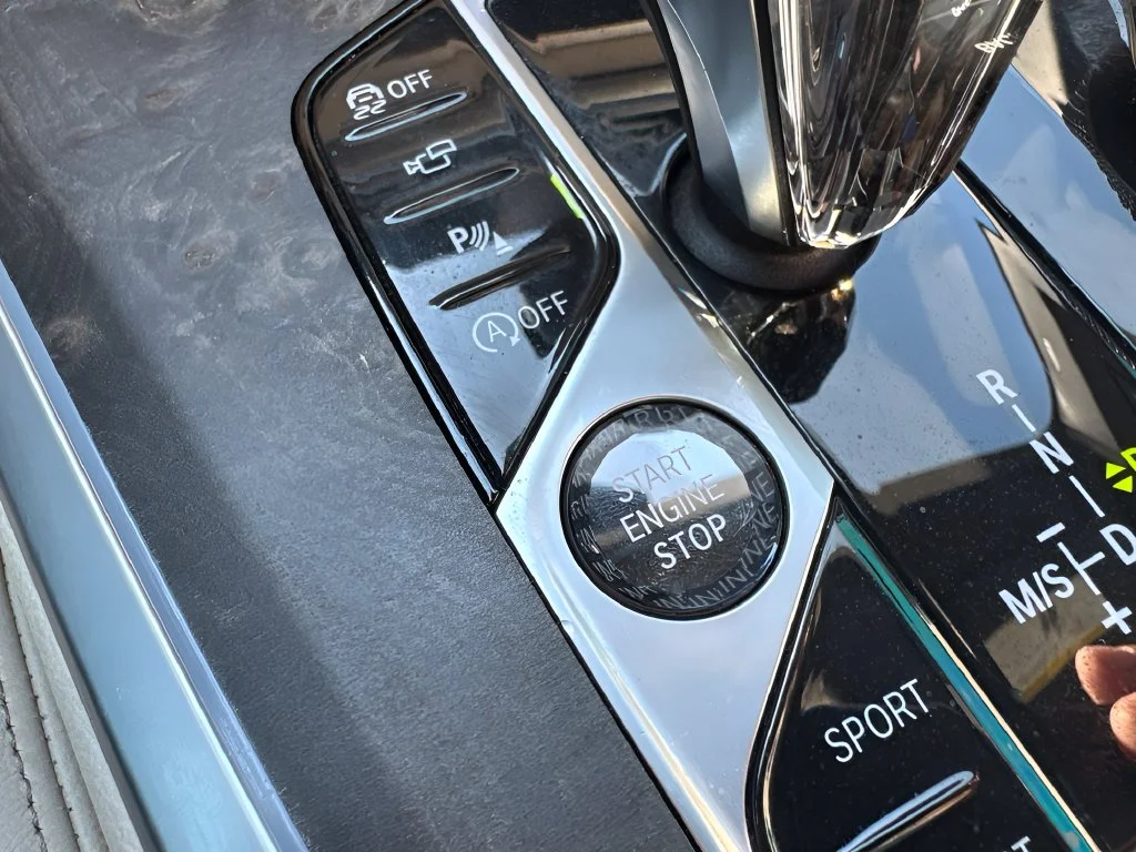 Used 2020 Blue BMW sDrive40i image 33