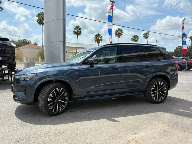 New 2026 Denim Blue Volvo Ultra image 4