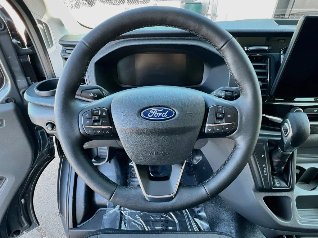 New 2026 Carbonized Gray Metallic Ford XLT image 8