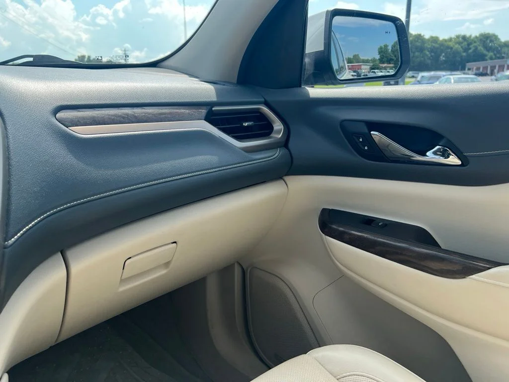 Used 2020 White Frost Tri-Coat GMC Denali image 18