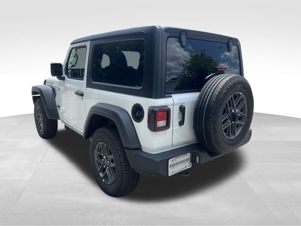 New 2026 Bright White Clear-Coat Exterior Paint Jeep Sport S image 3
