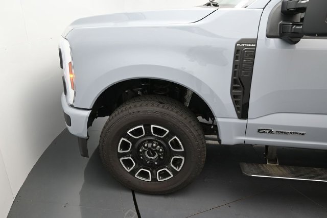 New 2026 Glacier Gray Metallic Tri-Coat Ford F-250® Platinum® image 9