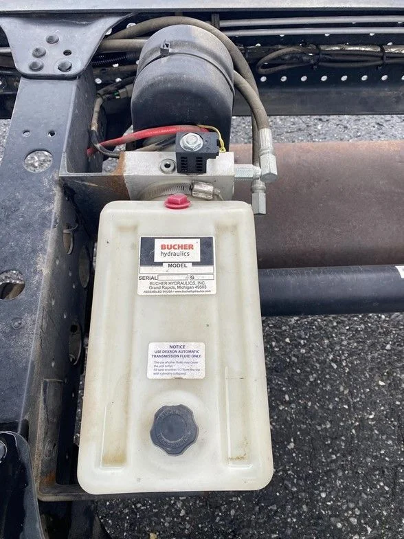 Used 2019 White Isuzu Dump Truck image 62