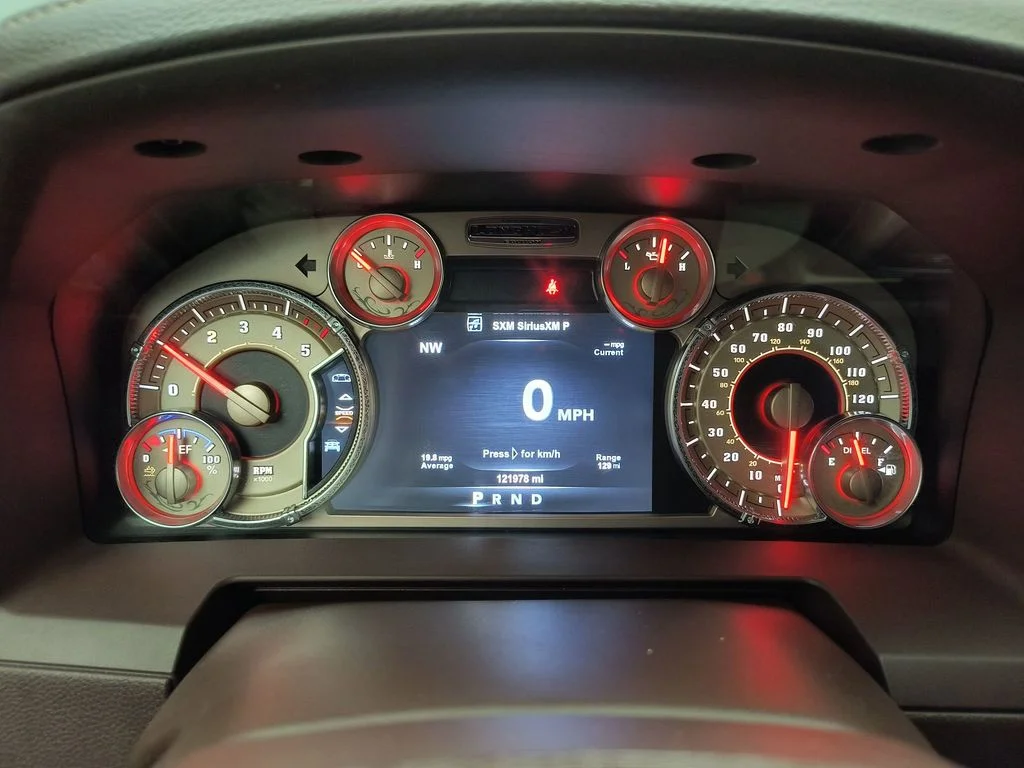 Used 2018 Delmonico Red Pearlcoat Ram Longhorn image 15