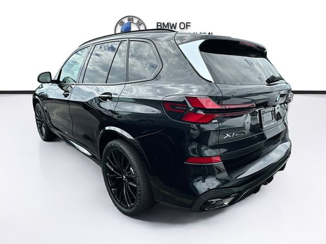 New 2026 Black BMW sDrive40i image 4