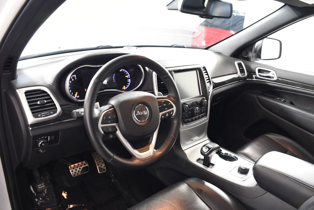 Used 2015 Bright White Clearcoat Jeep Overland image 12