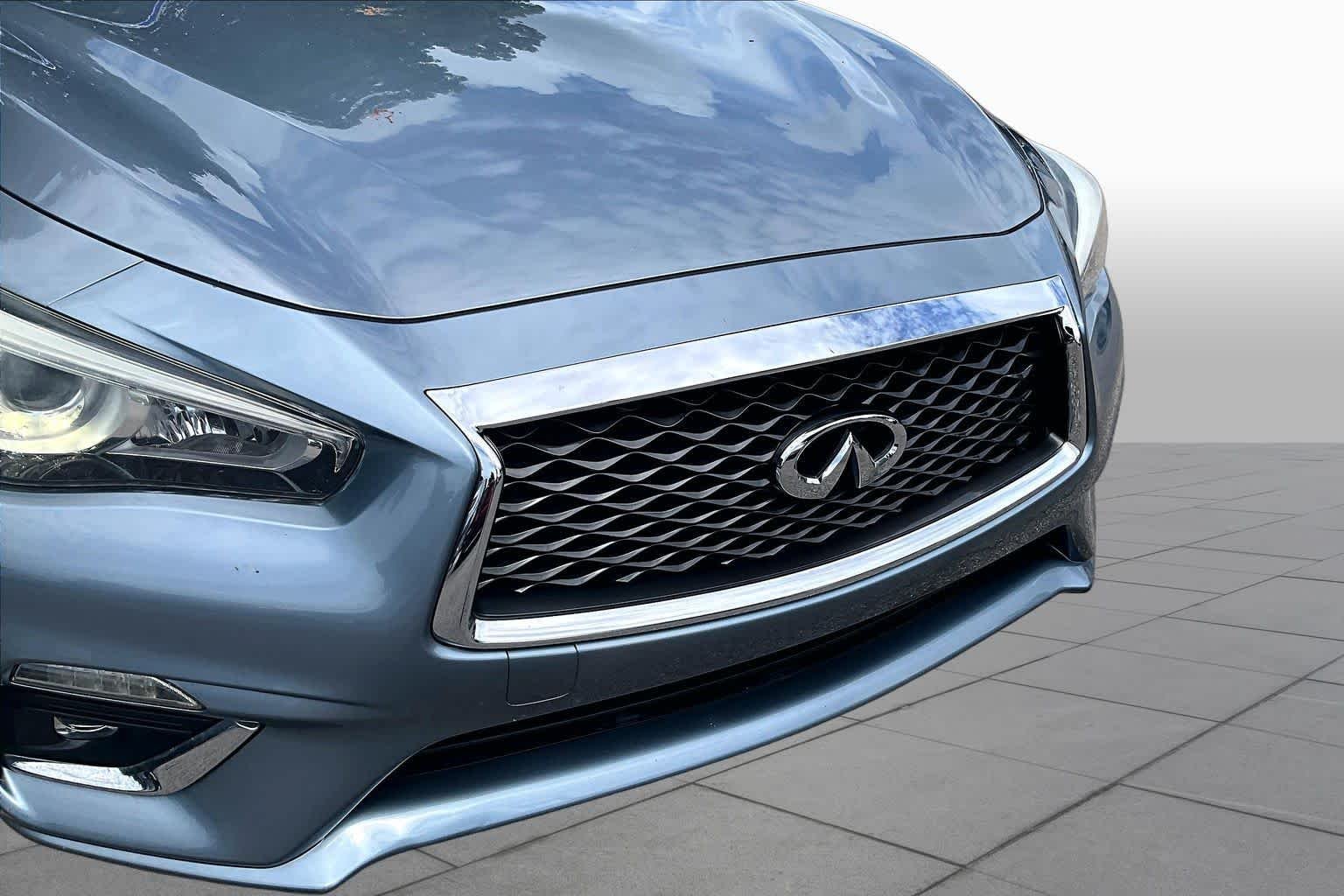 Used 2018 Hagane Blue INFINITI 3.0t LUXE image 30