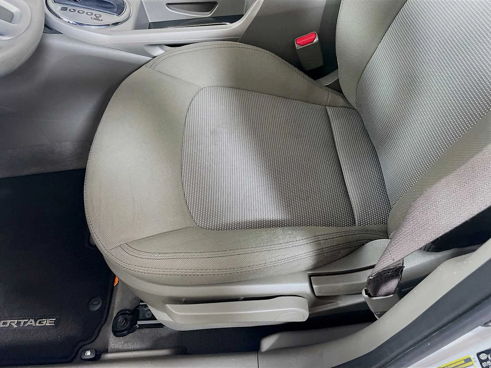Used 2016 Bright Silver Kia LX image 15