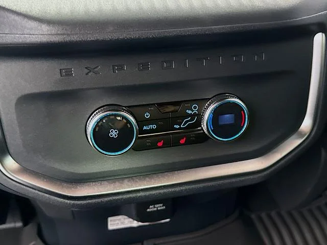 New 2026 Space Silver Metallic Ford MAX Platinum® image 62