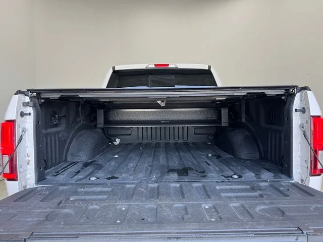 Used 2019 White Platinum Clearcoat Metallic Ford Lariat image 8