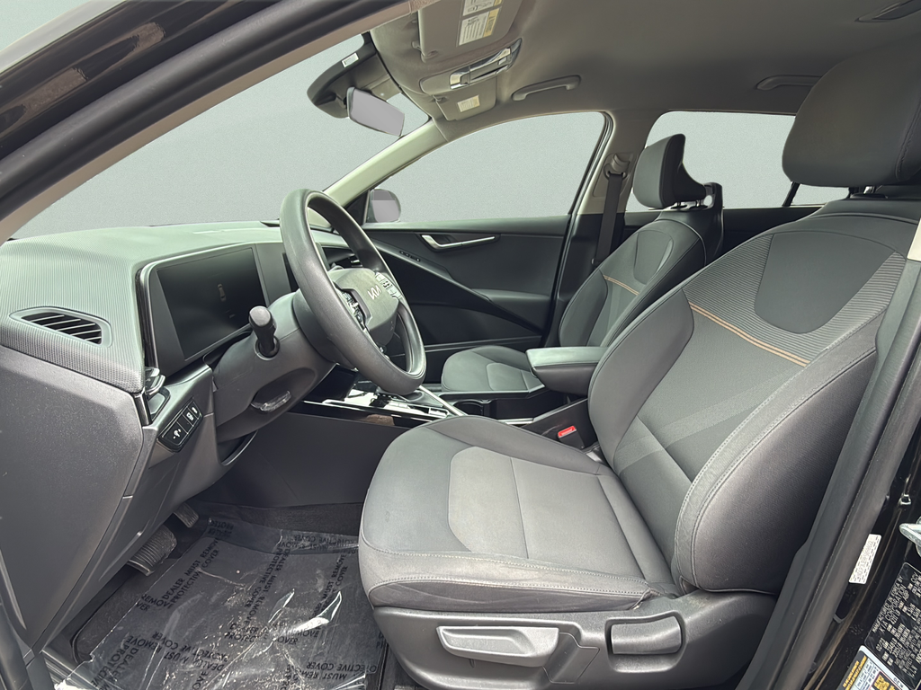 Used 2023 Aurora Black Pearl Kia LX image 9