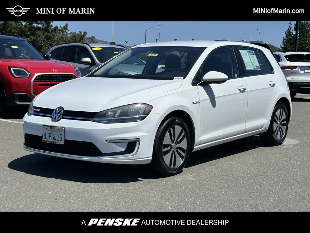 2018 Volkswagen e-Golf e-Golf SE's photo