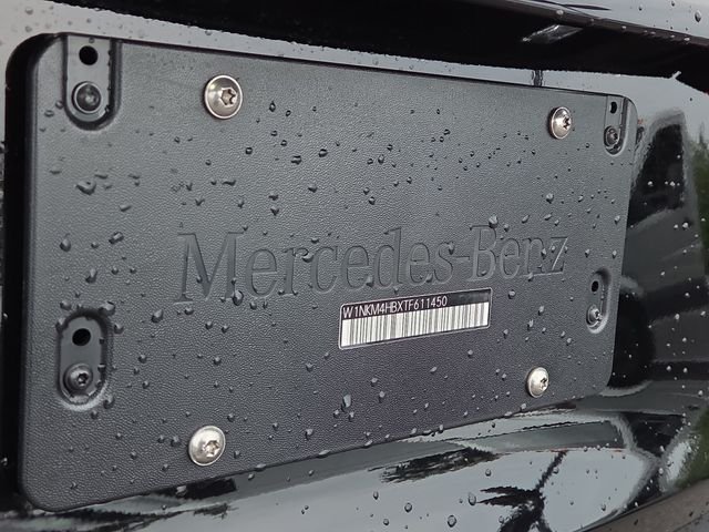 New 2026 Black Mercedes-Benz GLC300 image 31