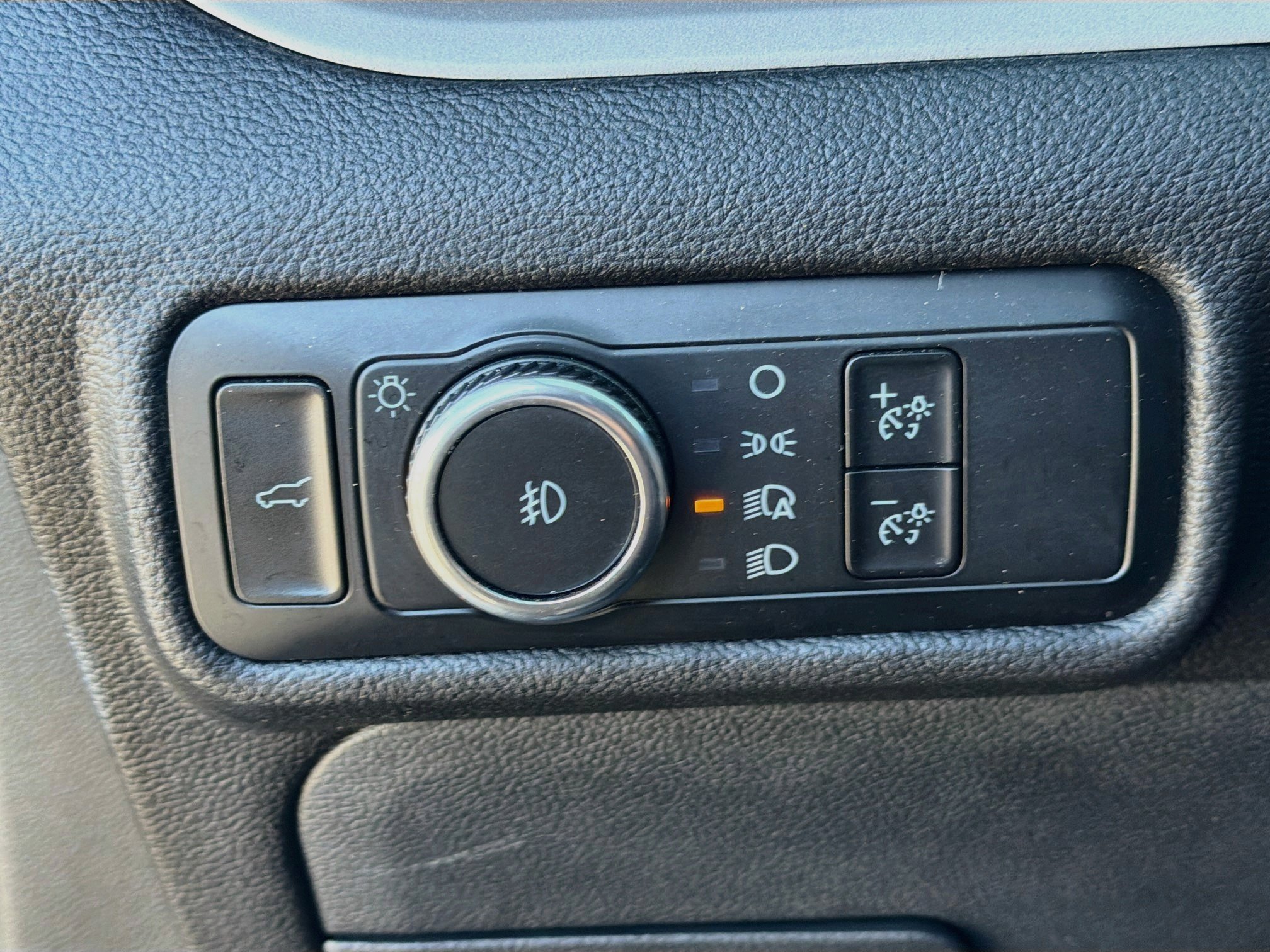 Used 2023 Black Metallic Ford XLT image 34