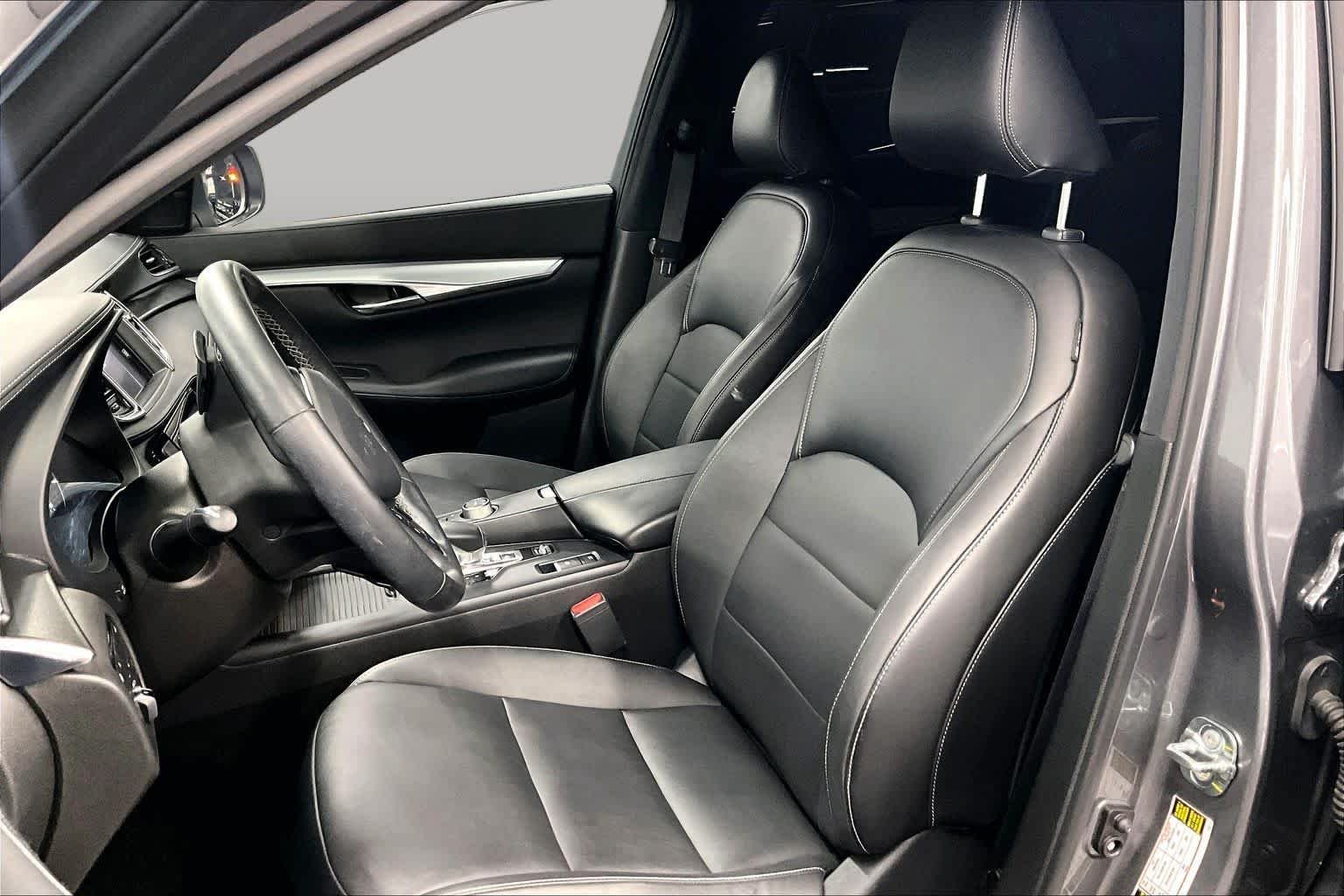 Pre-Owned 2021 INFINITI QX50 LUXE