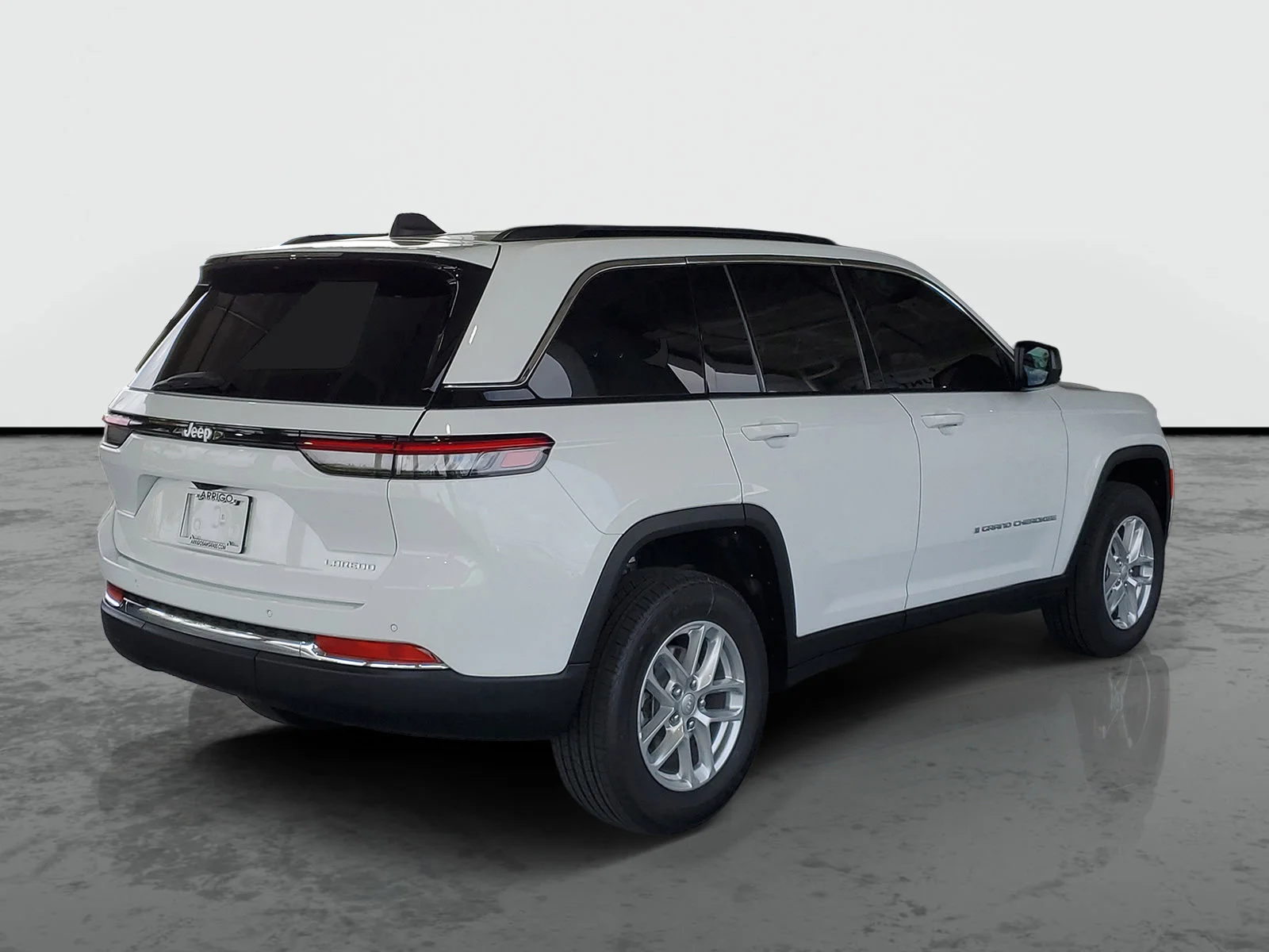 New 2026 Bright White Clearcoat Jeep Laredo X image 2