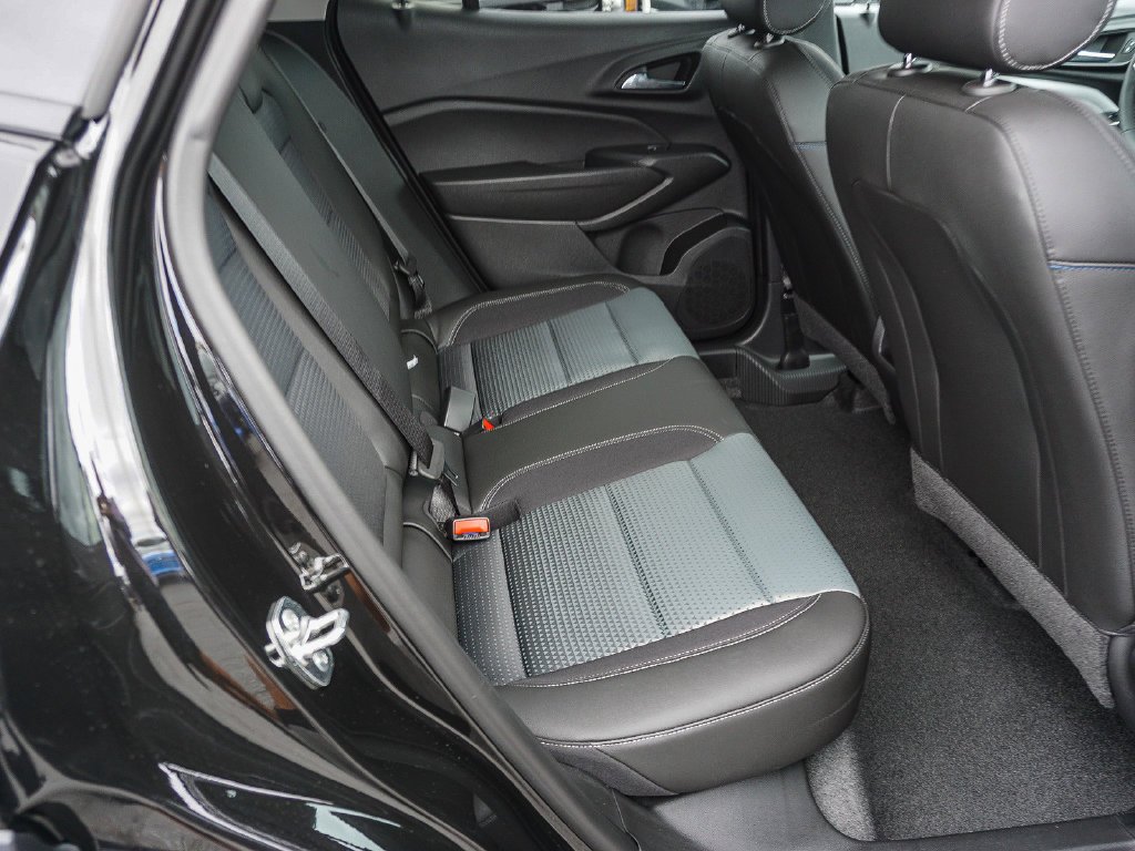 2026 Chevrolet Trax LT - Photo 13