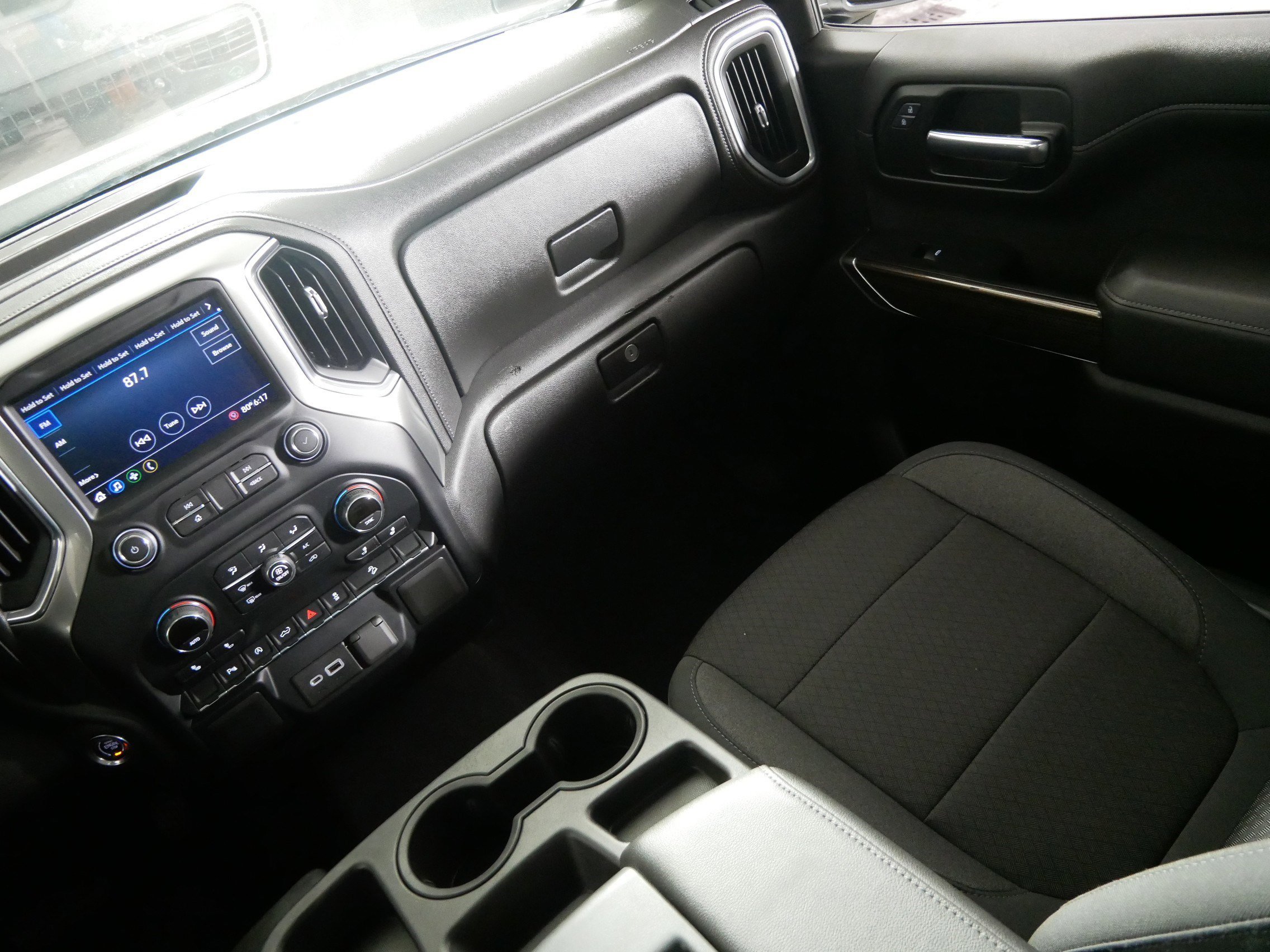 Used 2020 SUMMIT WHITE Chevrolet LT image 11