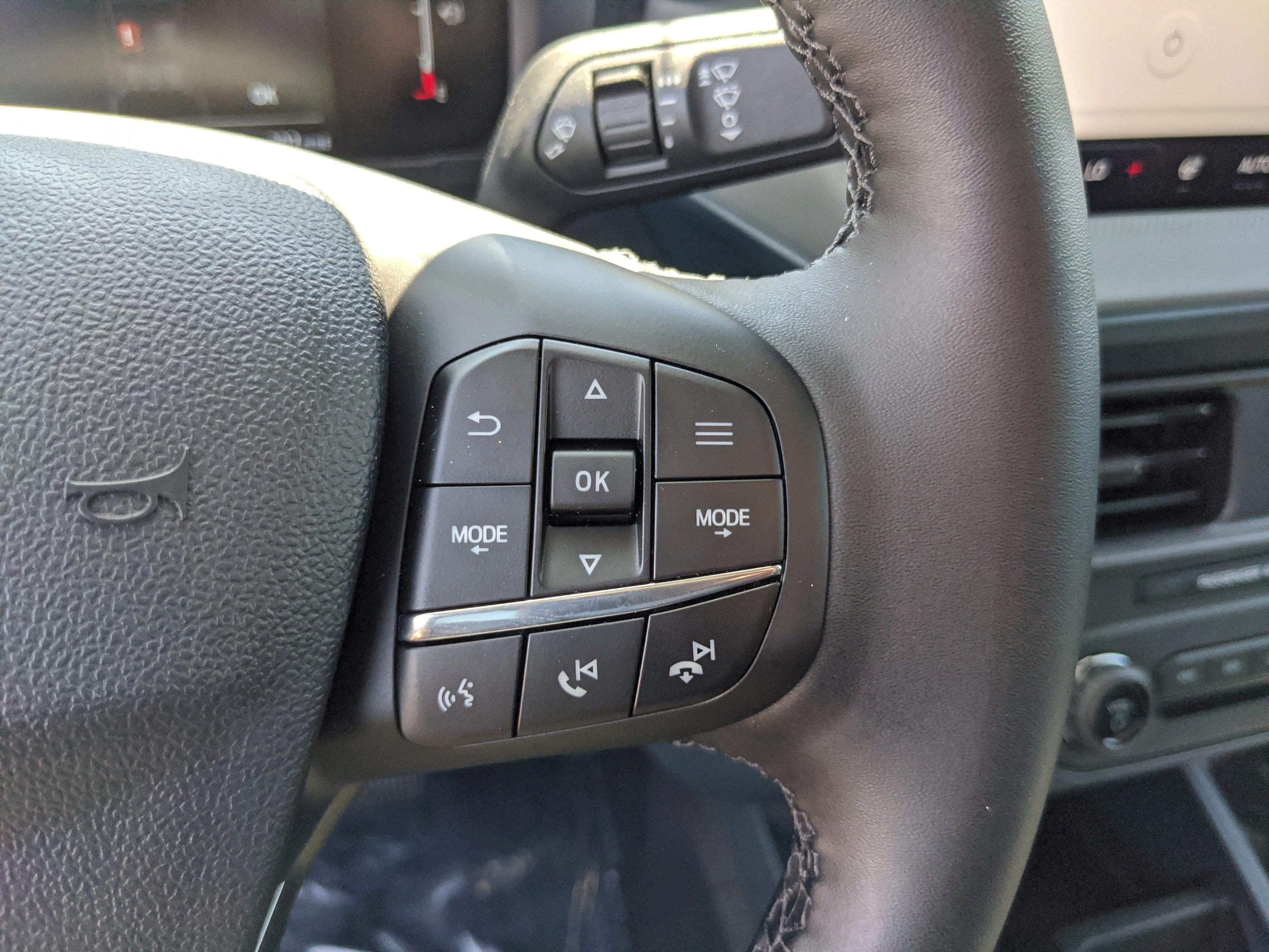 2025 Ford Maverick XLT - Photo 25