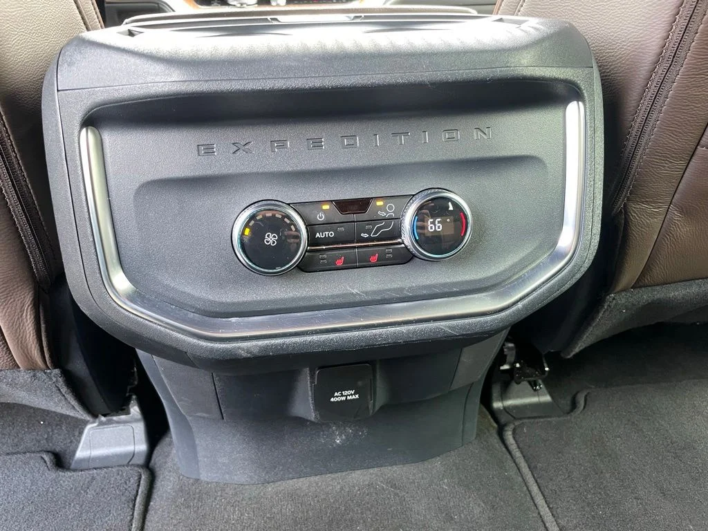 Used 2025 Black Metallic Ford King Ranch image 67
