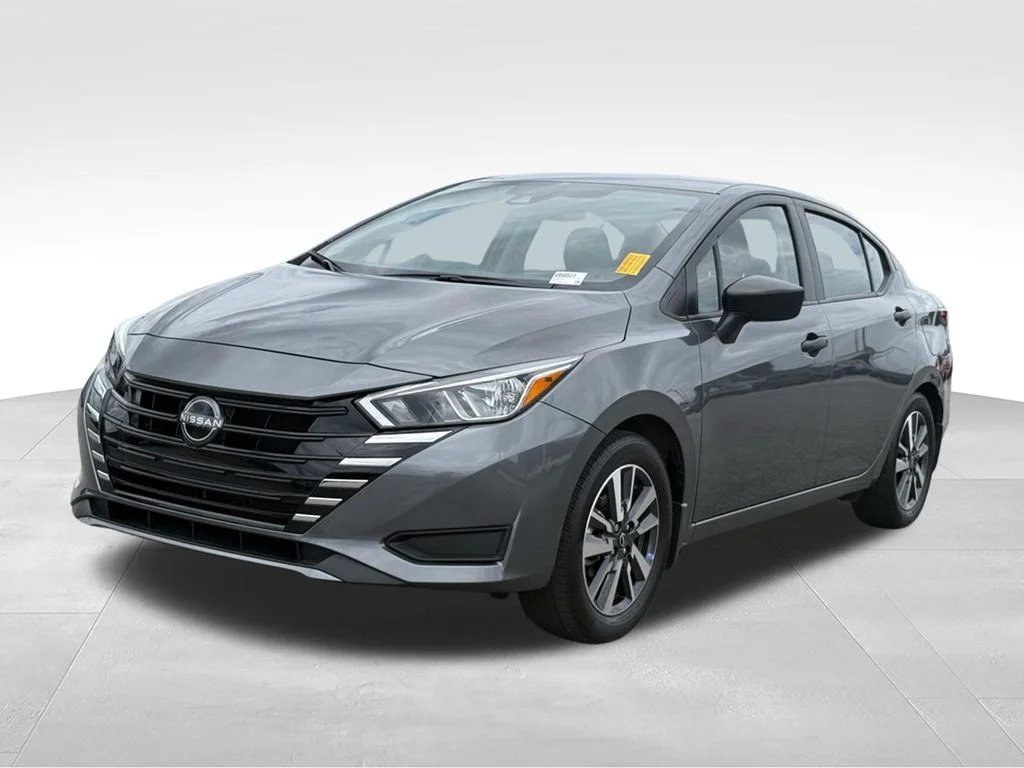 2024 Nissan Versa 1.6 S CVT's photo