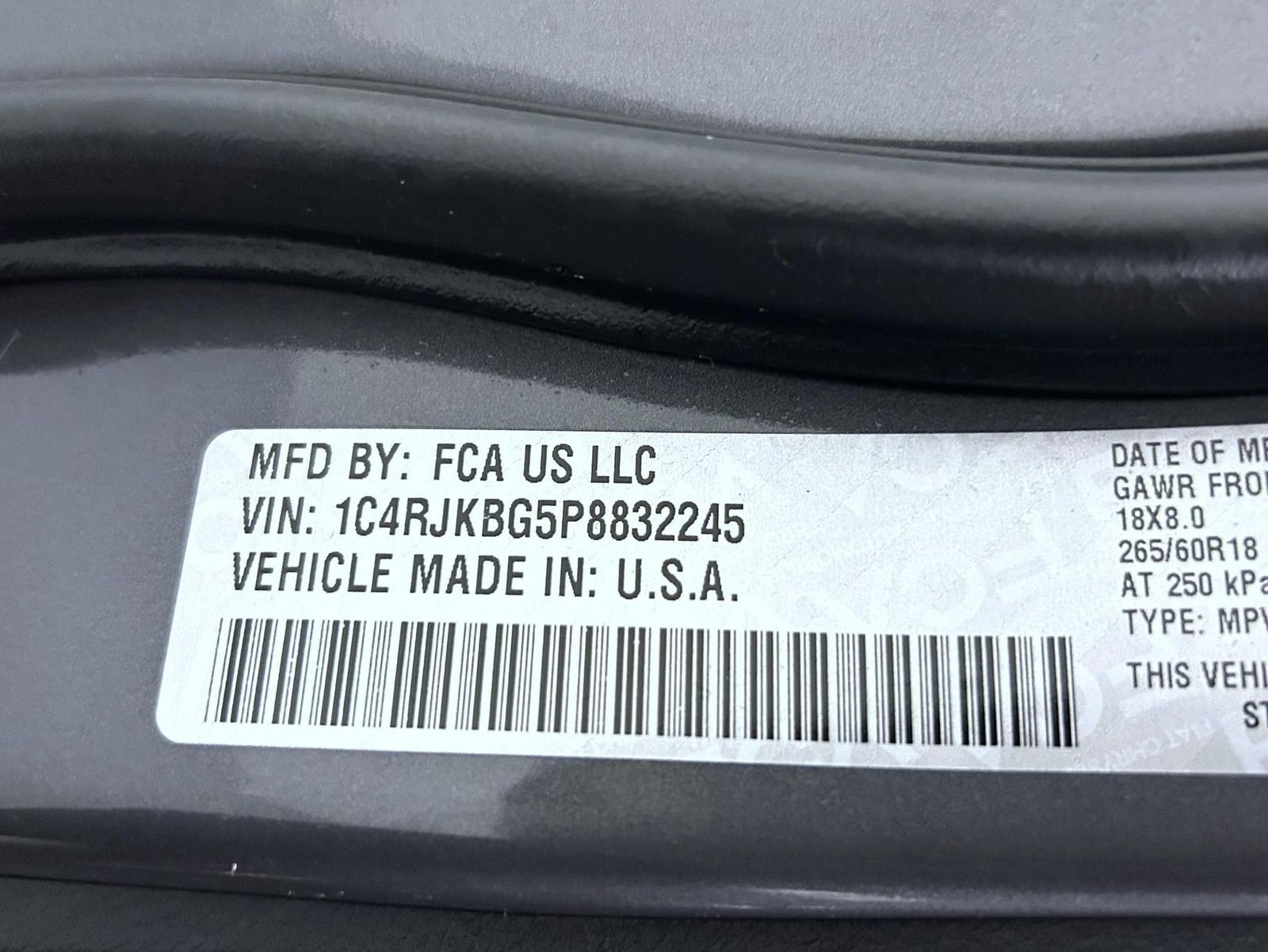 Used 2023 Gray Jeep Limited image 26