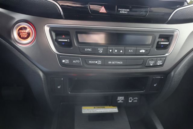 Used 2023 White Honda EX-L image 15