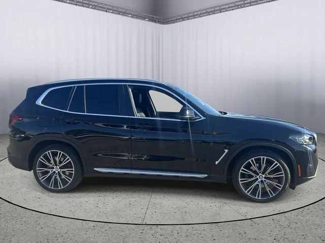 Used 2022 Jet Black BMW sDrive30i image 6