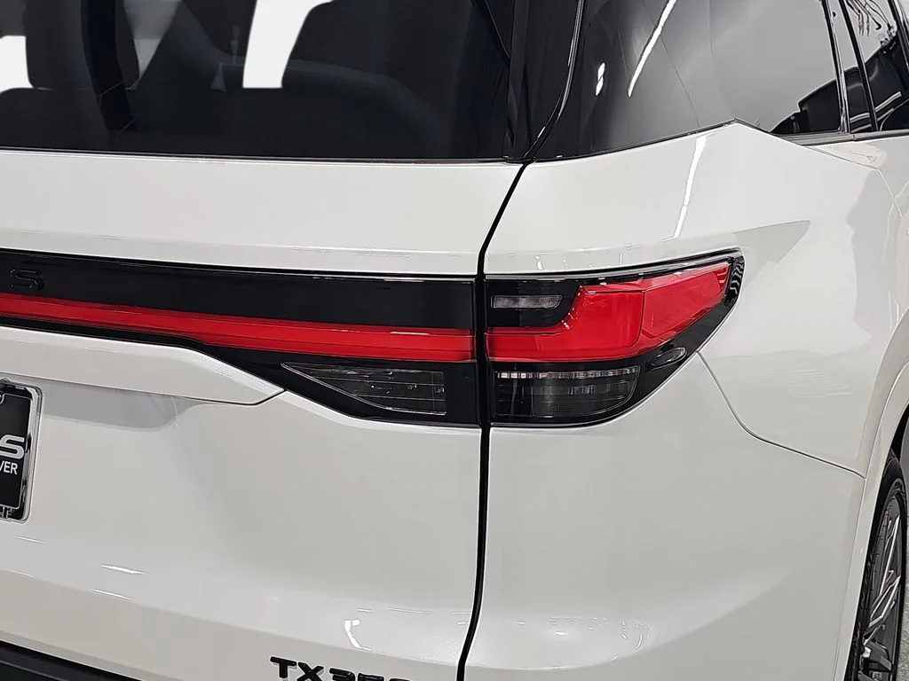 New 2026 Wind Chill Pearl Lexus LUXURY AWD image 32