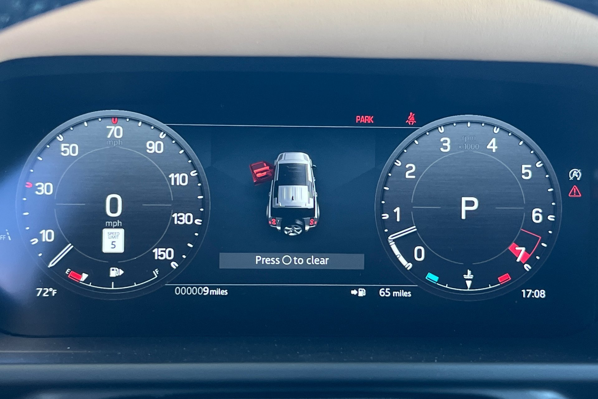 New 2026 Santorini Black Land Rover X-Dynamic SE image 28