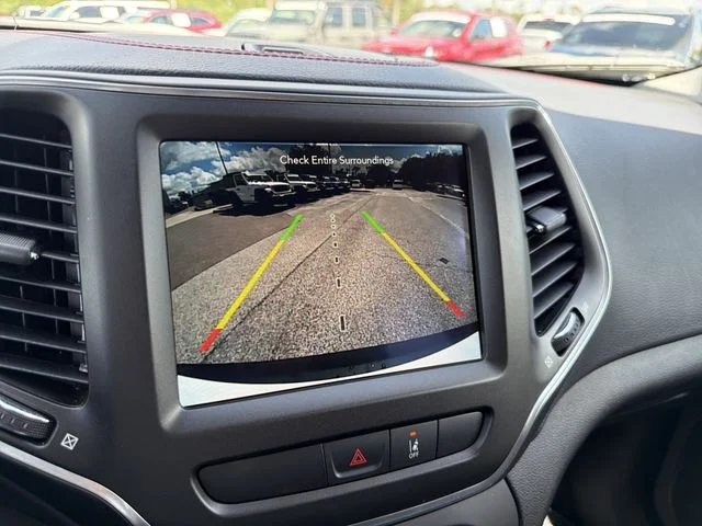 Used 2022 White Jeep Trailhawk image 24