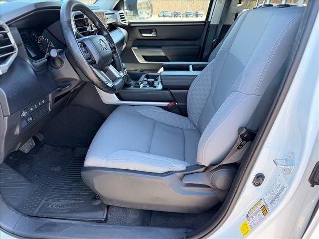 Used 2024 Ice Cap Toyota SR5 image 10