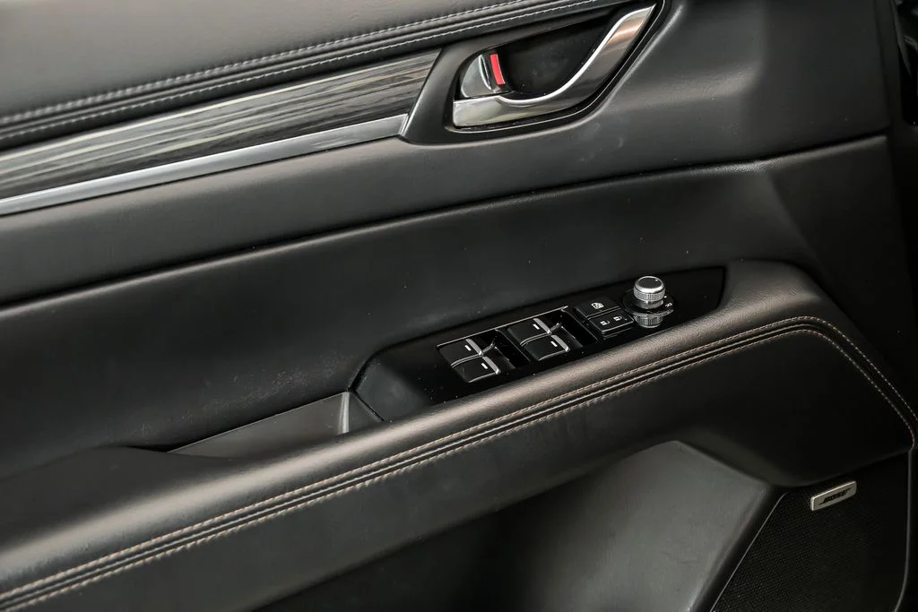 Used 2019 Black Mazda Grand Touring image 10